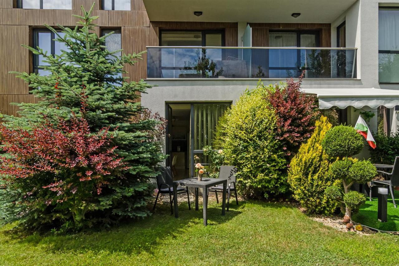 Apartamento Garden Palace Varna Exterior foto